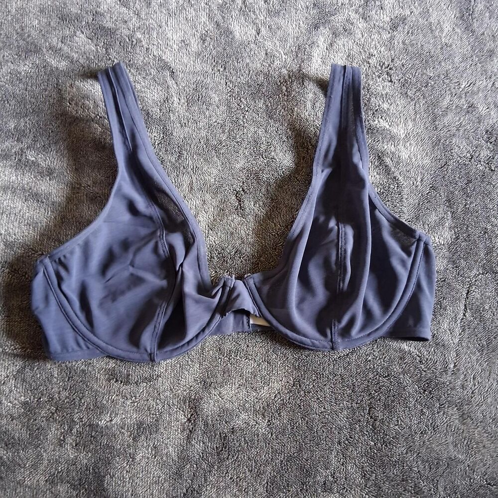 Old Navy brand, navy blue bra, size 36C